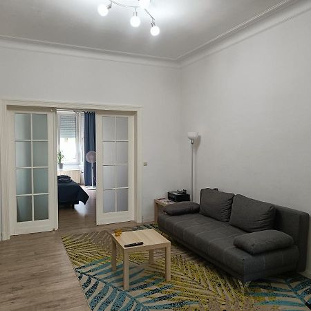 The Brussels-Laken Appartement מראה חיצוני תמונה